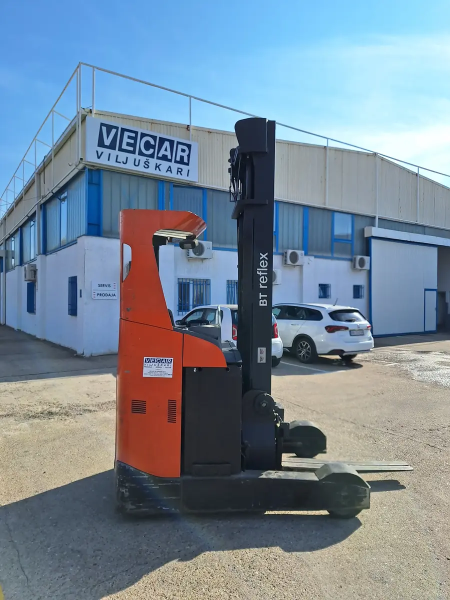 None BT • RRE200, godište 2013 • 8