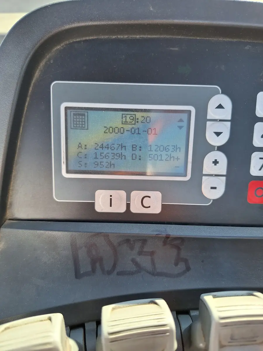 None BT • RRE200, godište 2013 • 11