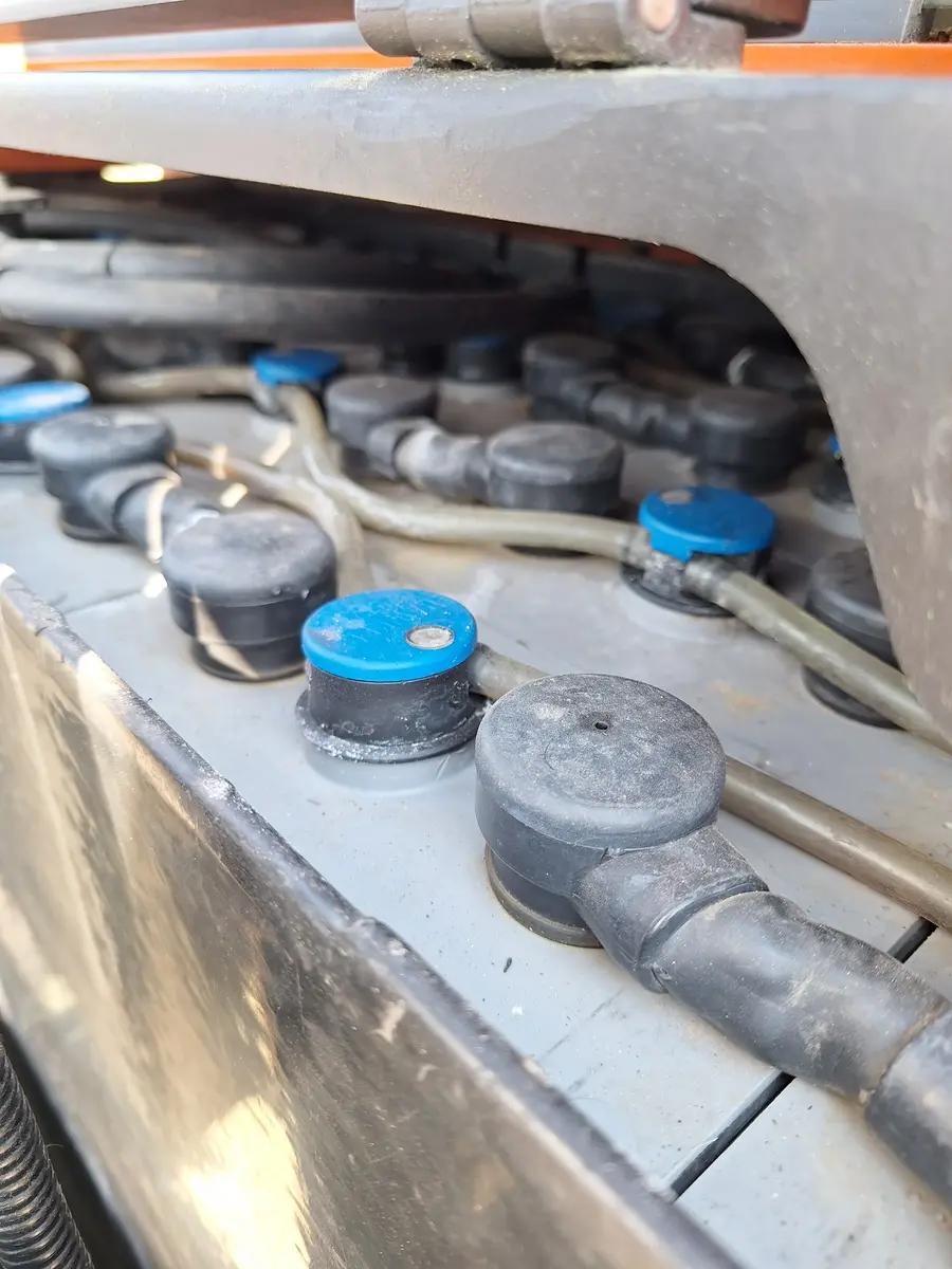 None BT • RRE200, godište 2013 • 14