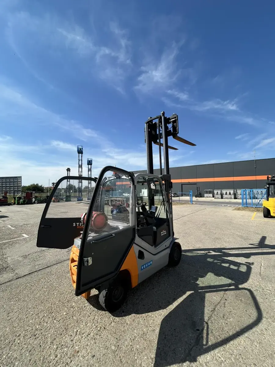 Gasni viljuškar Still • RX70-30T, godište 2020 • 9