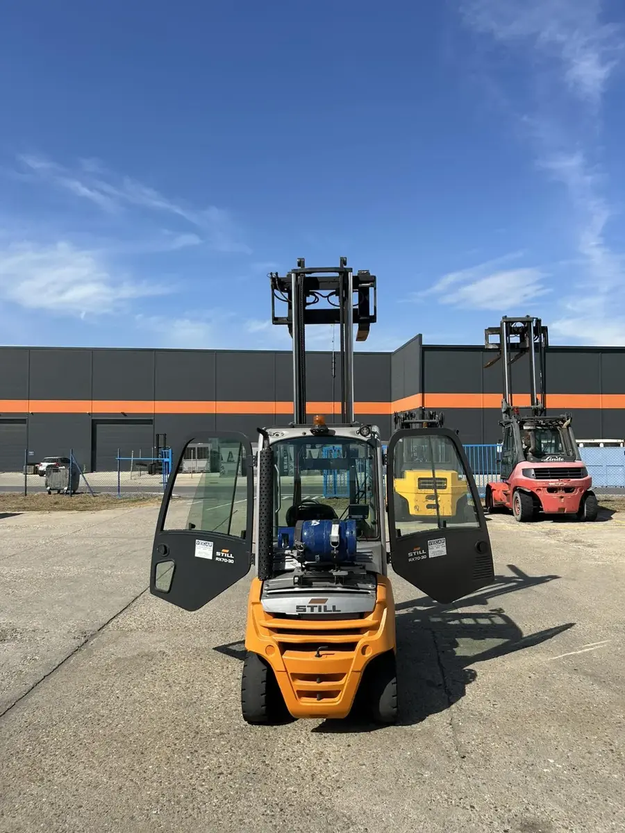 Gasni viljuškar Still • RX70-30T Hybrid, godište 2020 • 9