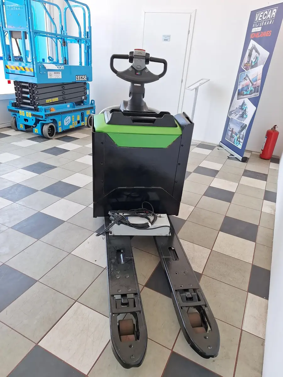 None Cesab • P320, godište 2019 • 4