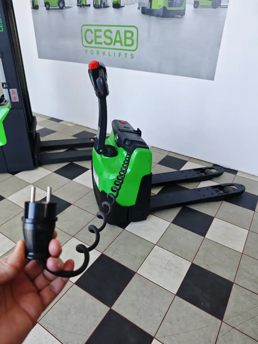 None Cesab • P216i Li-Ion 105Ah, godište 2021 • 3