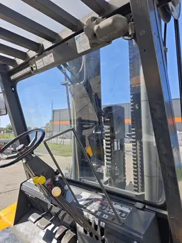 Dizel viljuškar OM Kion group • DI80C, godište 2005 • slika 13