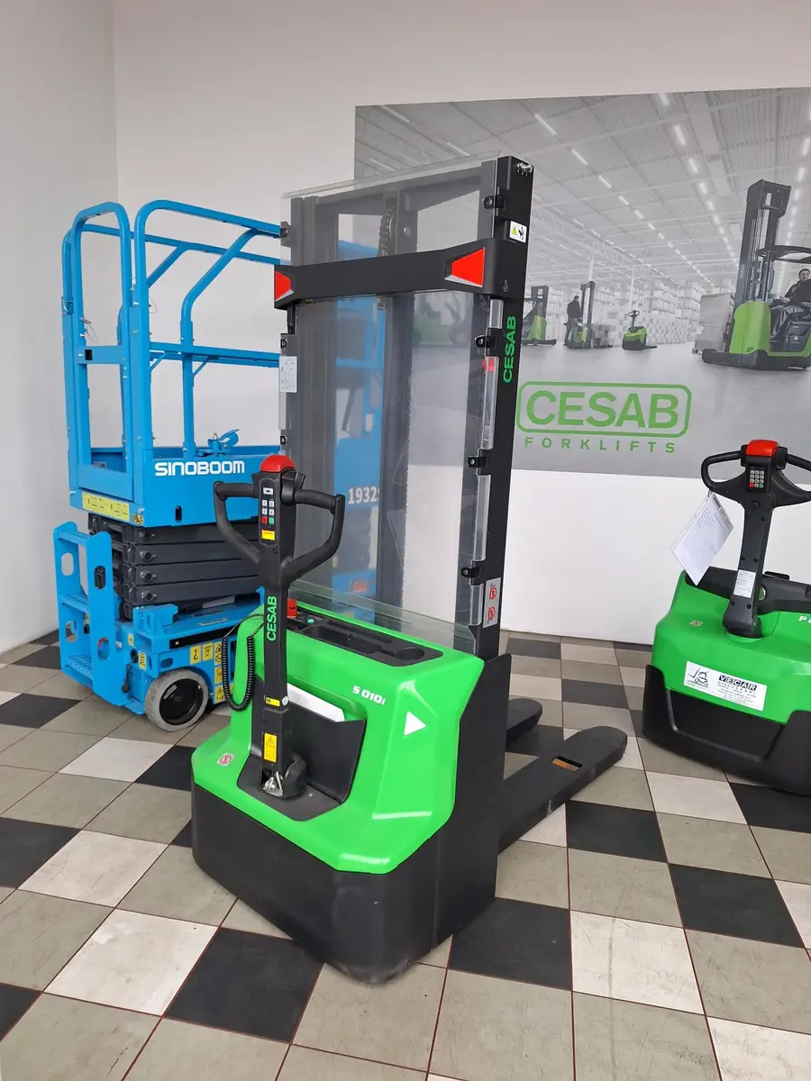 None Cesab • S010i, godište 2024 • 1