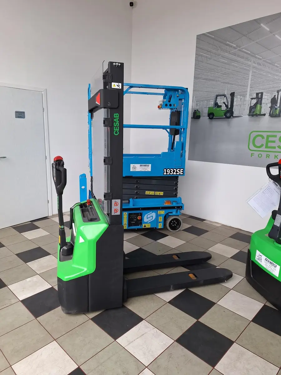 None Cesab • S010i, godište 2024 • 2