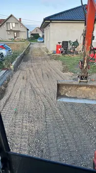 None Vršimo sve vrste zemljanih radova mini bagerom i kamionom kiperom • slika 4