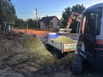None Vršimo sve vrste zemljanih radova mini bagerom i kamionom kiperom • slika 11