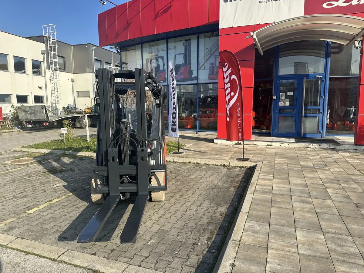 Električni viljuškar Linde • E25, godište 2018 • 5