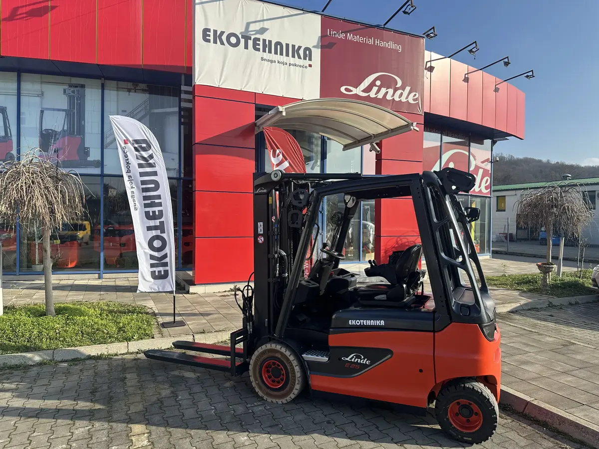 Električni viljuškar Linde • E25, godište 2018 • 8
