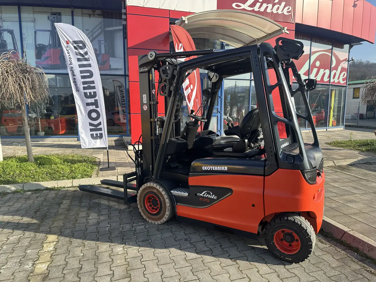 Električni viljuškar Linde • E25, godište 2018 • 10