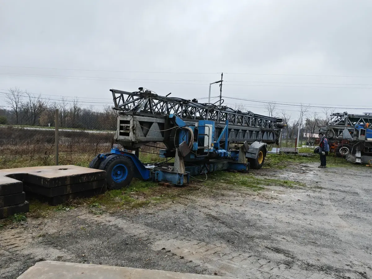 Toranjska dizalica Condecta 2610 • 2