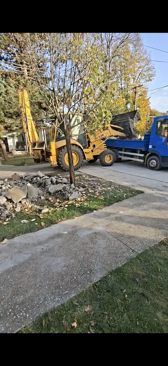 None Rušenje objekata i odvoz šuta • 1