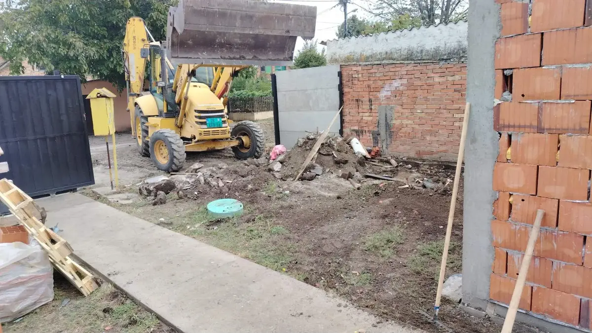 None Rušenje objekata i odvoz šuta • 5