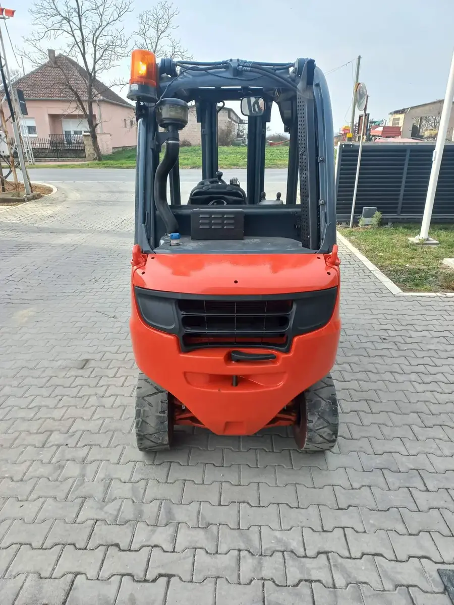 Dizel viljuškar Linde • H30D-1, godište 2012 • 4