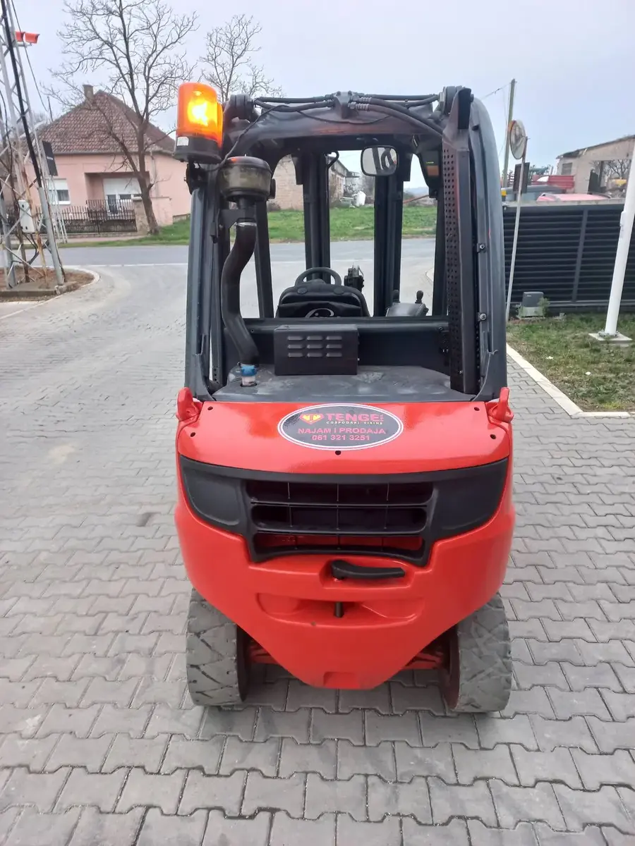 Dizel viljuškar Linde • H30D-1, godište 2012 • 6