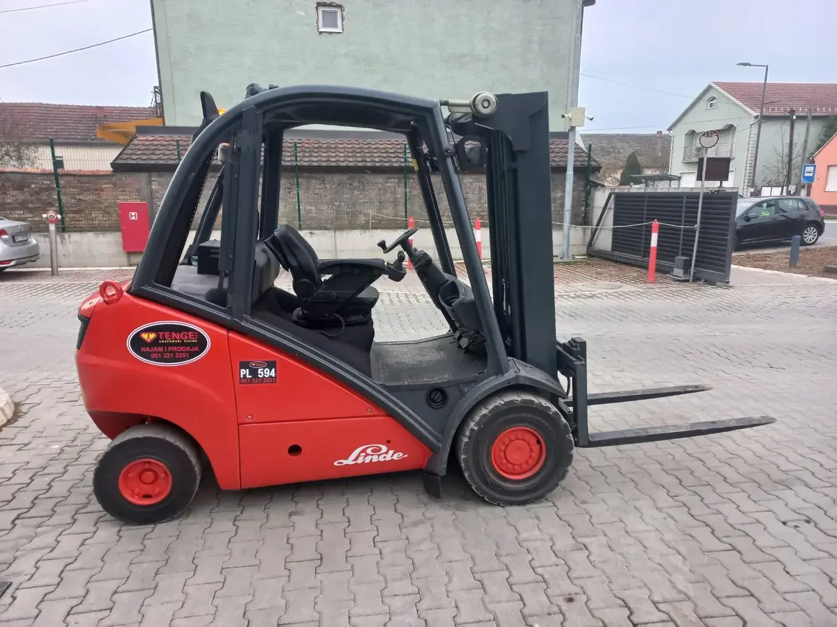 Dizel viljuškar Linde • H30D-1, godište 2012 • 7