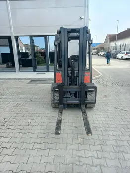 Dizel viljuškar Linde • H30D-1, godište 2012 • slika 2