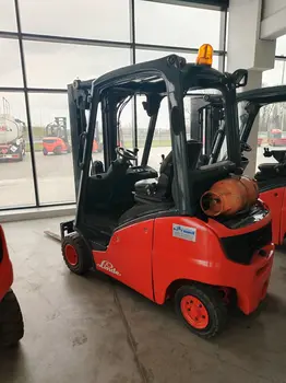 Gasni viljuškar Linde • H20T-01, godište 2011 • slika 2