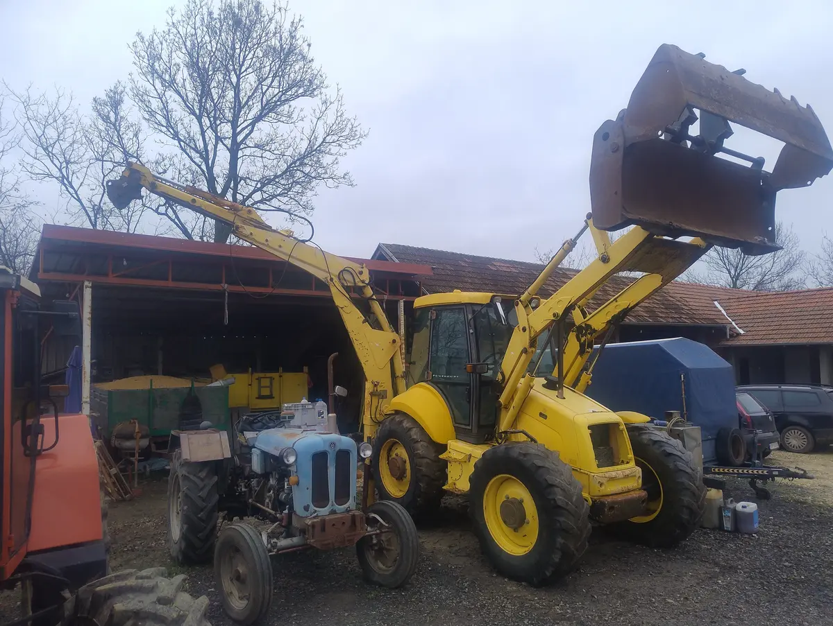 None New holand • 4