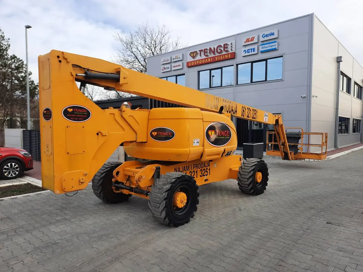 Zglobna platforma JLG • E400 AJPN • 11