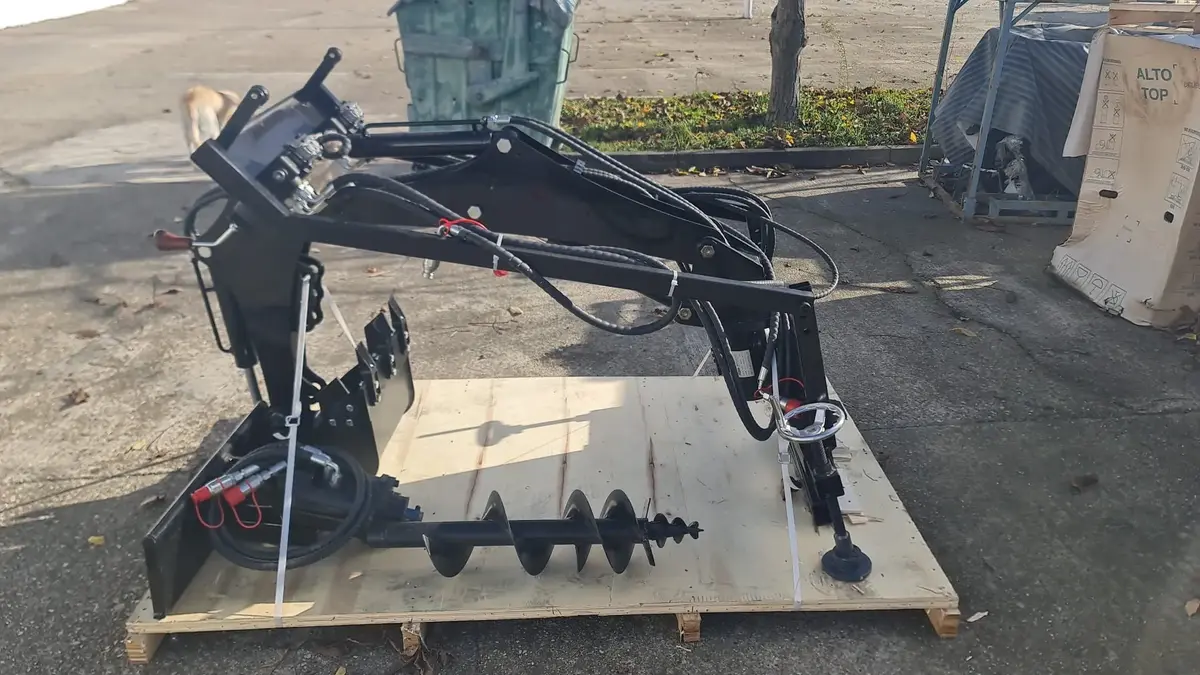 Mini utovarivač CW 460 Skid Loader, godište 2025 • 2