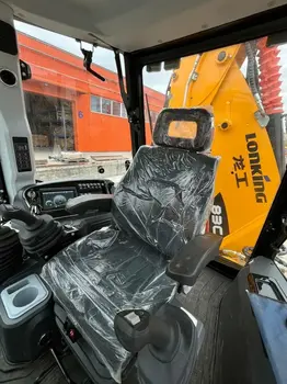 None JCB • 3cx, godište 2025 • slika 5
