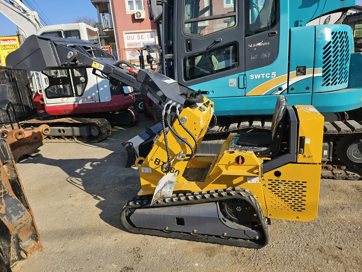 Mini utovarivač Rippa • dozer, godište 2025 • 6