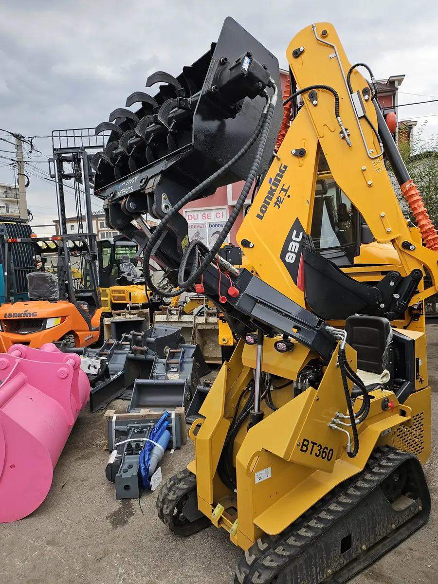 Mini utovarivač Rippa • dozer, godište 2025 • 7