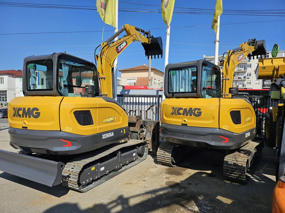 Mini bager XCMG • 3.5t , 6t,  15t, godište 2025 • 6