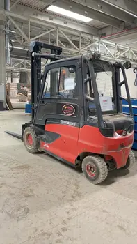 Viljuškari • Električni viljuškar • Linde • E50