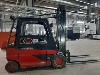 Električni viljuškar Linde • E50 • slika 3