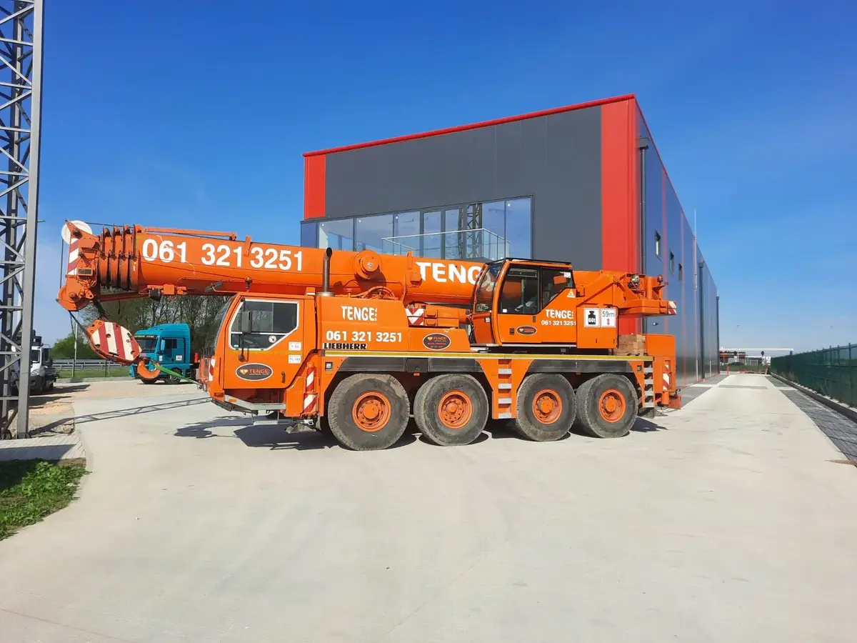 Auto dizalica sa korpom Liebherr • LTM 1045.1 • 7