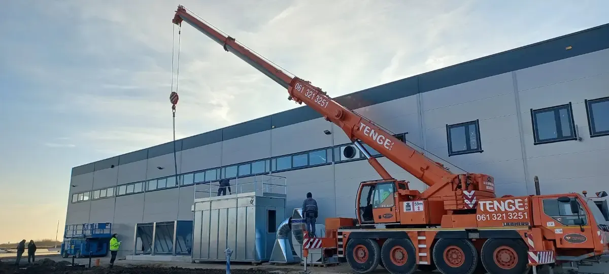 Auto dizalica sa korpom Liebherr • LTM 1060-2 • 8