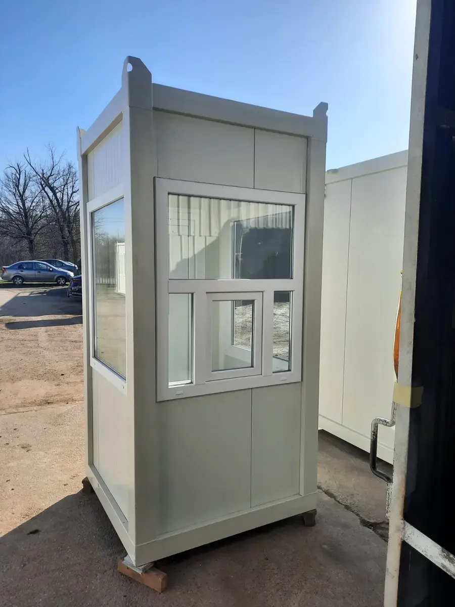 Stambeno-poslovni kontejner KANCELARIJSKI (PORTIRSKI) KONTEJNER OD 10FT • 2