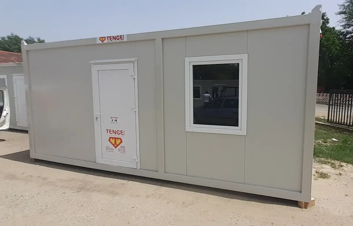 Stambeno-poslovni kontejner KANCELARIJSKI KONTEJNER OD 6M • 1