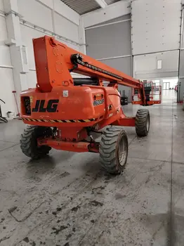 Zglobna platforma JLG • M600JP, godište 2012 • slika 3