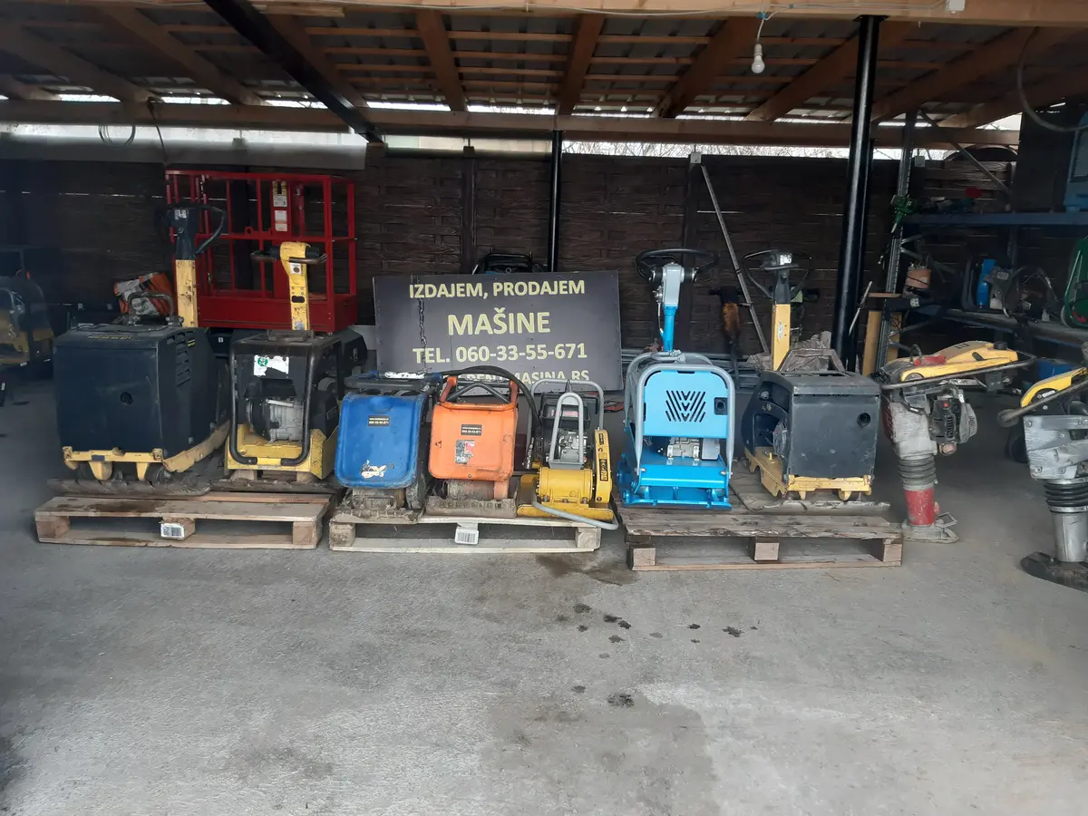 Vibro ploča Ammann • 250kg, godište 2022 • 3