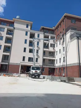 Auto dizalica sa korpom Nissan • Kamionska korpa MX 250 • slika 5