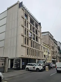 Auto dizalica sa korpom Nissan • Kamionska korpa MX 250 • slika 6