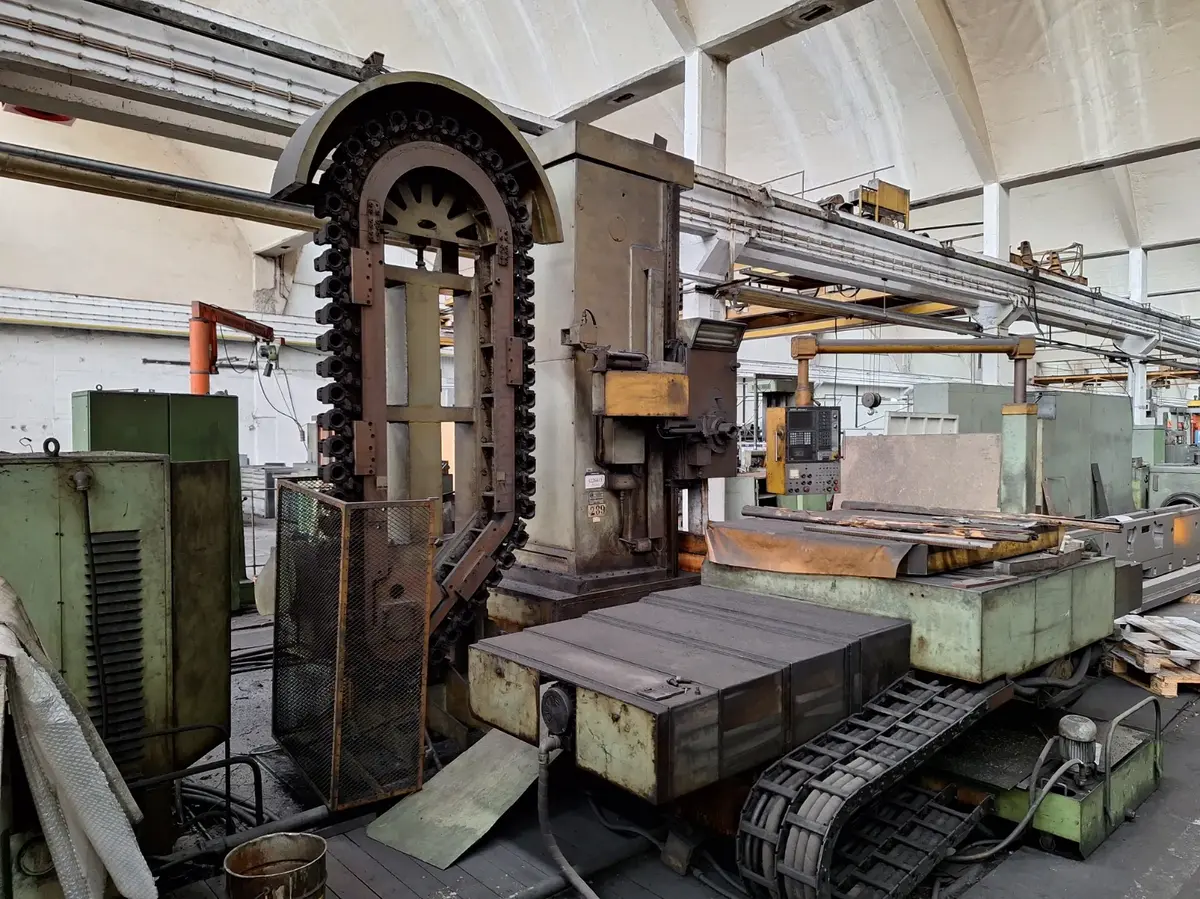 Glodalica Lenjingrad 2V623PMCNC, godište 1987 • 4