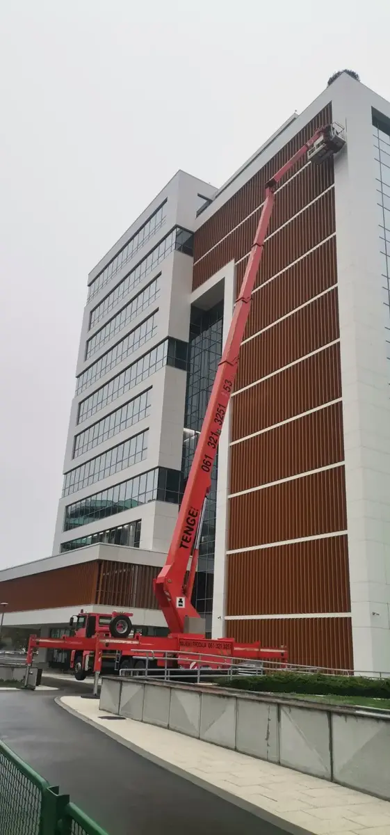 Auto dizalica sa korpom Wumag • WT530 • 5