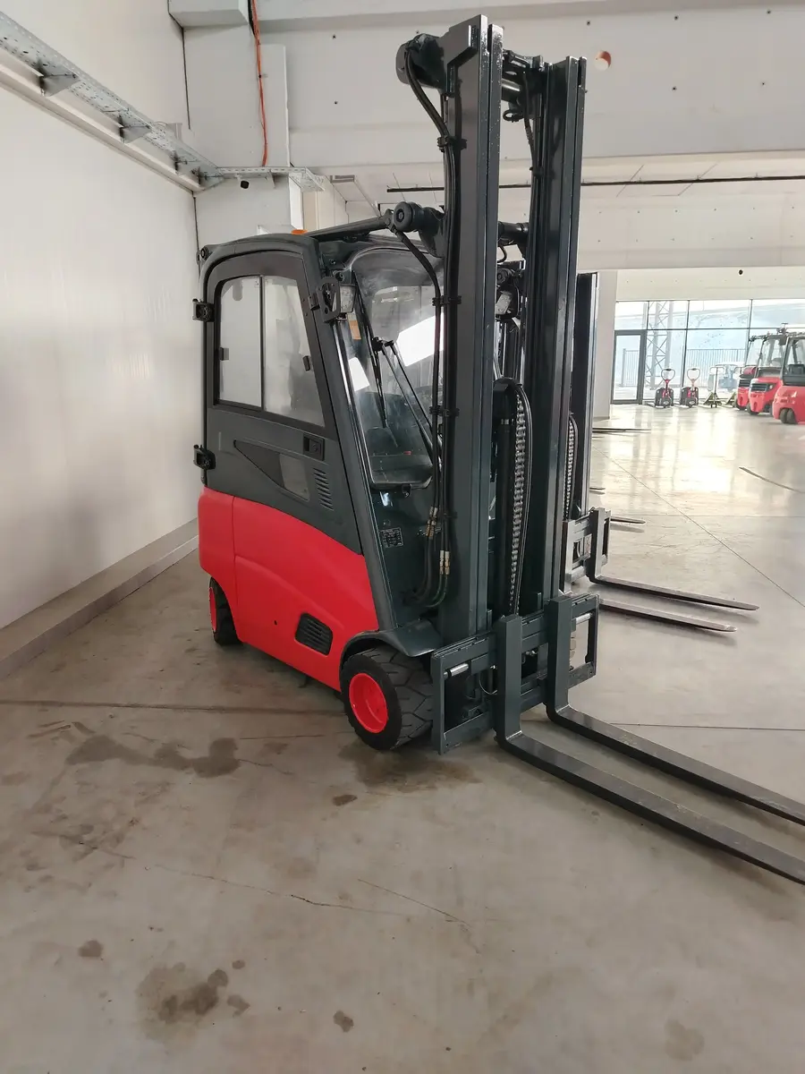 Električni viljuškar Linde • E20PH-01, godište 2007 • 3