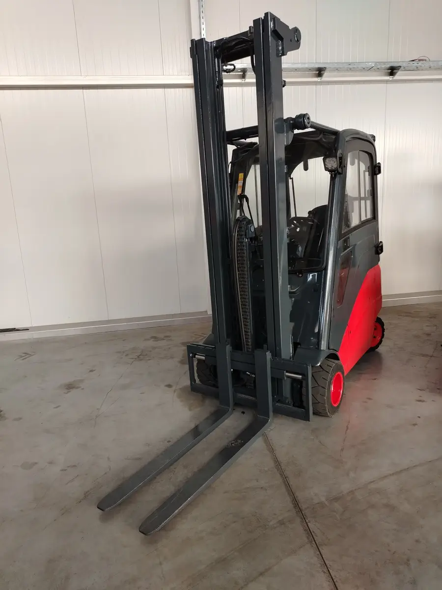 Električni viljuškar Linde • E20PH-01, godište 2007 • 4