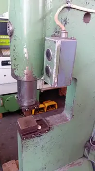 Presa za lim Hidraulična presa Kreso, godište 1992 • slika 8