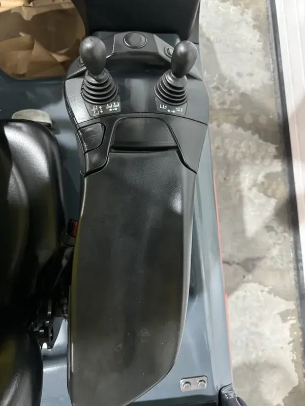 Električni viljuškar Linde • E18-02, godište 2016 • 7