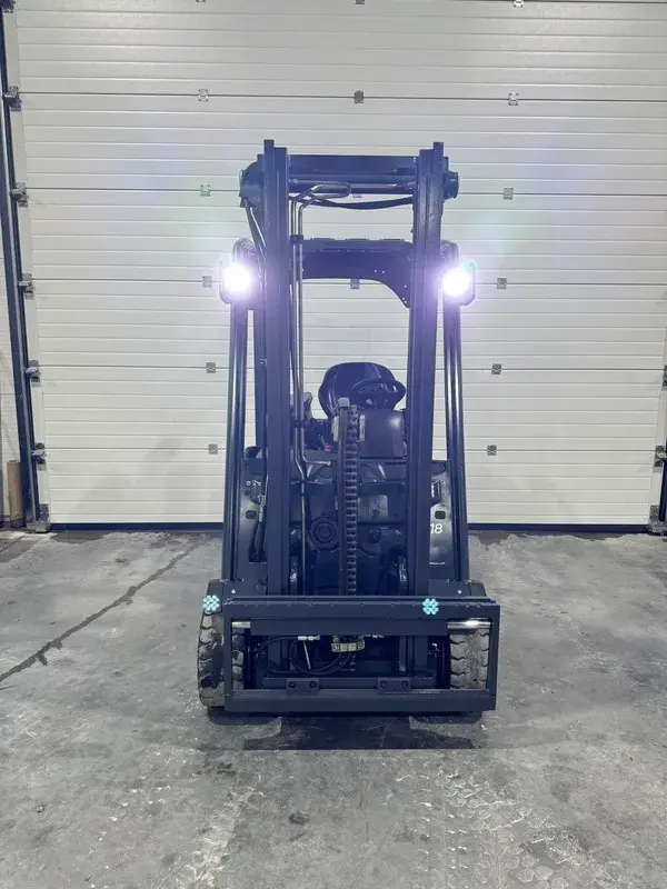 Električni viljuškar Linde • E18-02, godište 2016 • 5