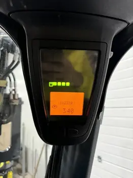 Dizel viljuškar Linde • H20D-01, godište 2016 • slika 7