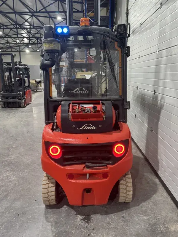 Gasni viljuškar Linde • Linde H16T-01, godište 2019 • 4