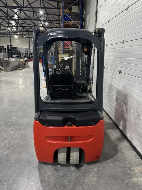 Električni viljuškar Linde • Linde E18L-01, godište 2009 • 4